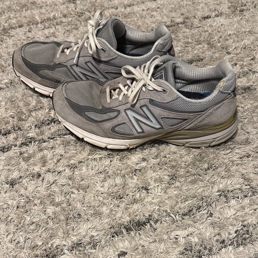 New Balance 990